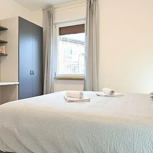  Appartement -free Parking & Wifi- 10 Minuti Dal Centro Italie